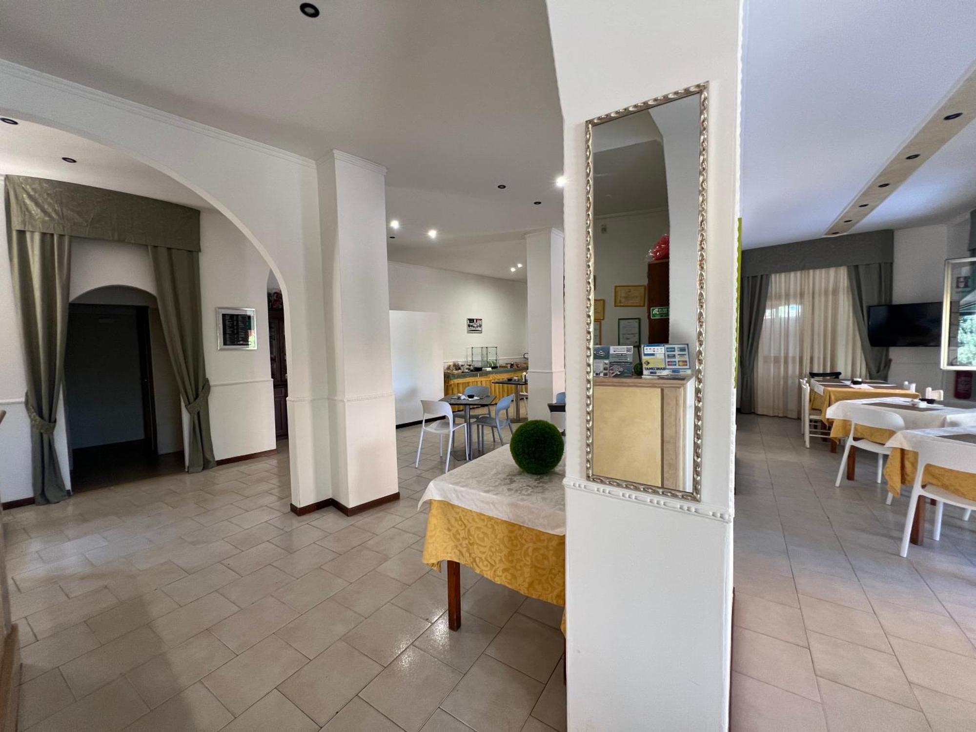 Albergo Florida Capo Rizzuto Exteriör bild