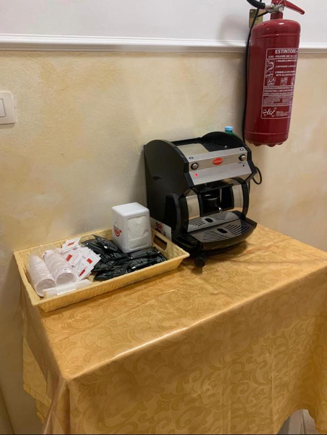 Albergo Florida Capo Rizzuto Exteriör bild